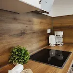 Elias Im Landhausstil アパート *