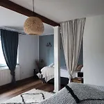 Elias Im Landhausstil